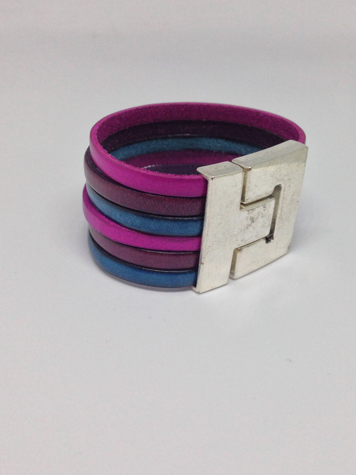 Manchette Cuir Femme - Coloré - Fermoir Magnétique -idée Cadeau Noël 2 Manchette Cuir Femme - Coloré - Fermoir Magnétique -idée Cadeau Noël – Image 2