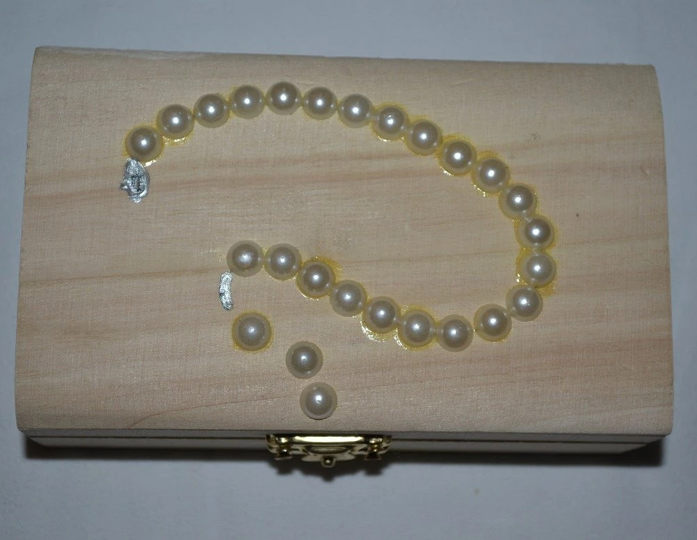Boite De Noël, Boite à Bijoux En Bois Décorée Perles Et Peinte "collier De Perles Blanc Nacré" 1 Boite De Noël, Boite à Bijoux En Bois Décorée Perles Et Peinte "collier De Perles Blanc Nacré"
