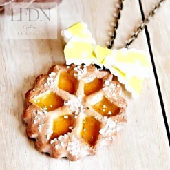 Collier Biscuit Noël En Fimo, Pendentif Biscuit Linzer Confiture, Bijoux Noël, Bijoux Gourmands -Papeterie Boutique 2199039 collier biscuit noel en fimo pendentif biscuit linzer conf 3