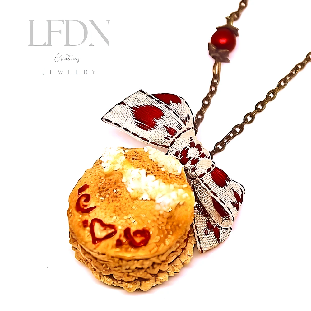 Collier Biscuit Noël En Fimo, Bijoux Macaron, Boucles D'oreille Flocon, Pendentif étoile, Bijoux Gourmands 2 Collier Biscuit Noël En Fimo, Bijoux Macaron, Boucles D'oreille Flocon, Pendentif étoile, Bijoux Gourmands – Image 2