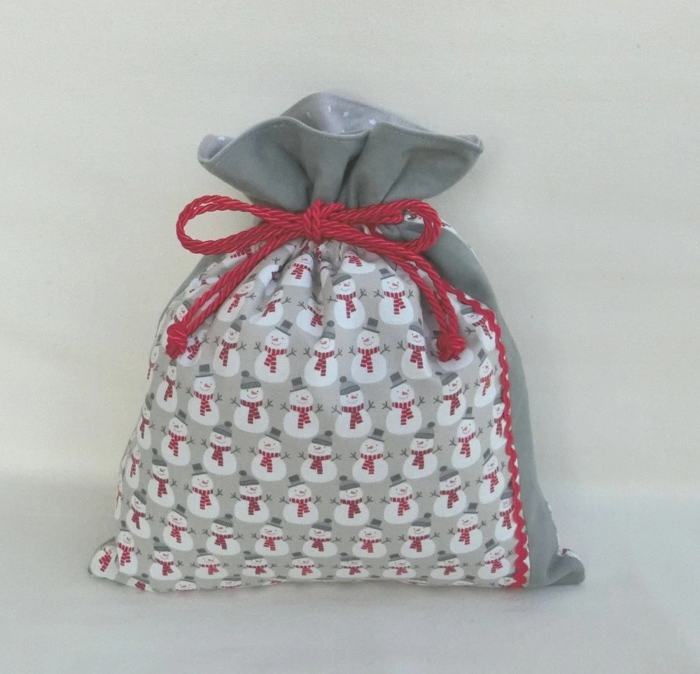 Sac Pochon Doublé, Pochette Emballage Pour Petit Cadeau, Tissu Bonhomme De Neige, Accessoire De Fête De Noël Ou étrennes 1 Sac Pochon Doublé, Pochette Emballage Pour Petit Cadeau, Tissu Bonhomme De Neige, Accessoire De Fête De Noël Ou étrennes