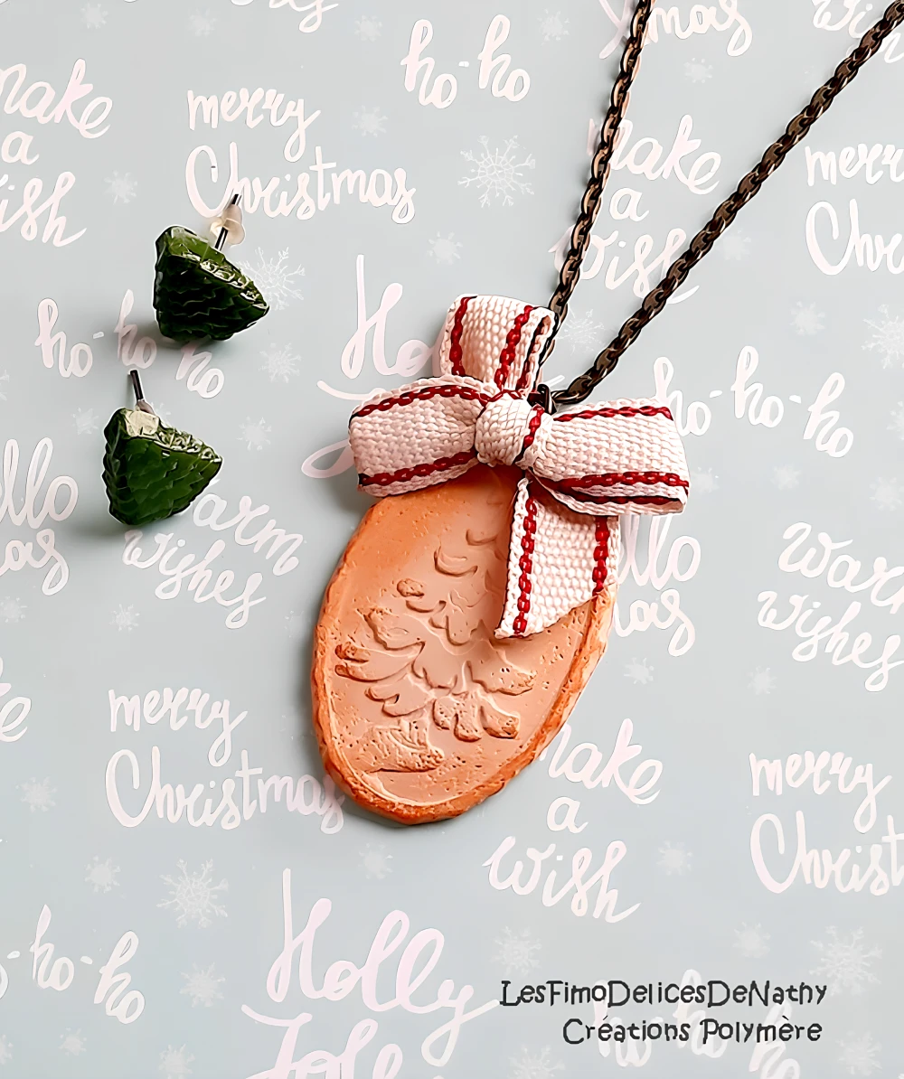 Collier Biscuit De Noël En Fimo, Boucles D'oreille Sapin, Parure Bijoux De Noël En Fimo, Bijoux Gourmands 1 Collier Biscuit De Noël En Fimo, Boucles D'oreille Sapin, Parure Bijoux De Noël En Fimo, Bijoux Gourmands