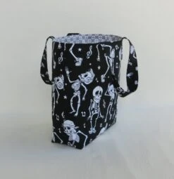Sac à Bonbon D' Halloween, Cabas / Sac à Main Enfant Fille De 3 à 5 Ans, Tote Bag En Tissu Coton Noir Et Blanc, Cadeau Anniversaire Noël 9 Sac à Bonbon D' Halloween, Cabas / Sac à Main Enfant Fille De 3 à 5 Ans, Tote Bag En Tissu Coton Noir Et Blanc, Cadeau Anniversaire Noël -Papeterie Boutique 2858495 cabas sac a main enfant fille tissu coton lutins tote b 4