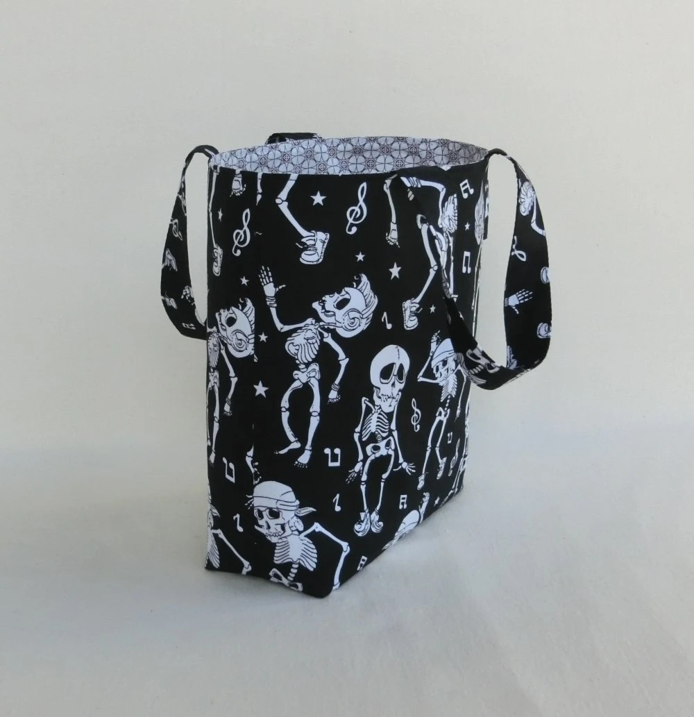 Sac à Bonbon D' Halloween, Cabas / Sac à Main Enfant Fille De 3 à 5 Ans, Tote Bag En Tissu Coton Noir Et Blanc, Cadeau Anniversaire Noël 4 Sac à Bonbon D' Halloween, Cabas / Sac à Main Enfant Fille De 3 à 5 Ans, Tote Bag En Tissu Coton Noir Et Blanc, Cadeau Anniversaire Noël – Image 4