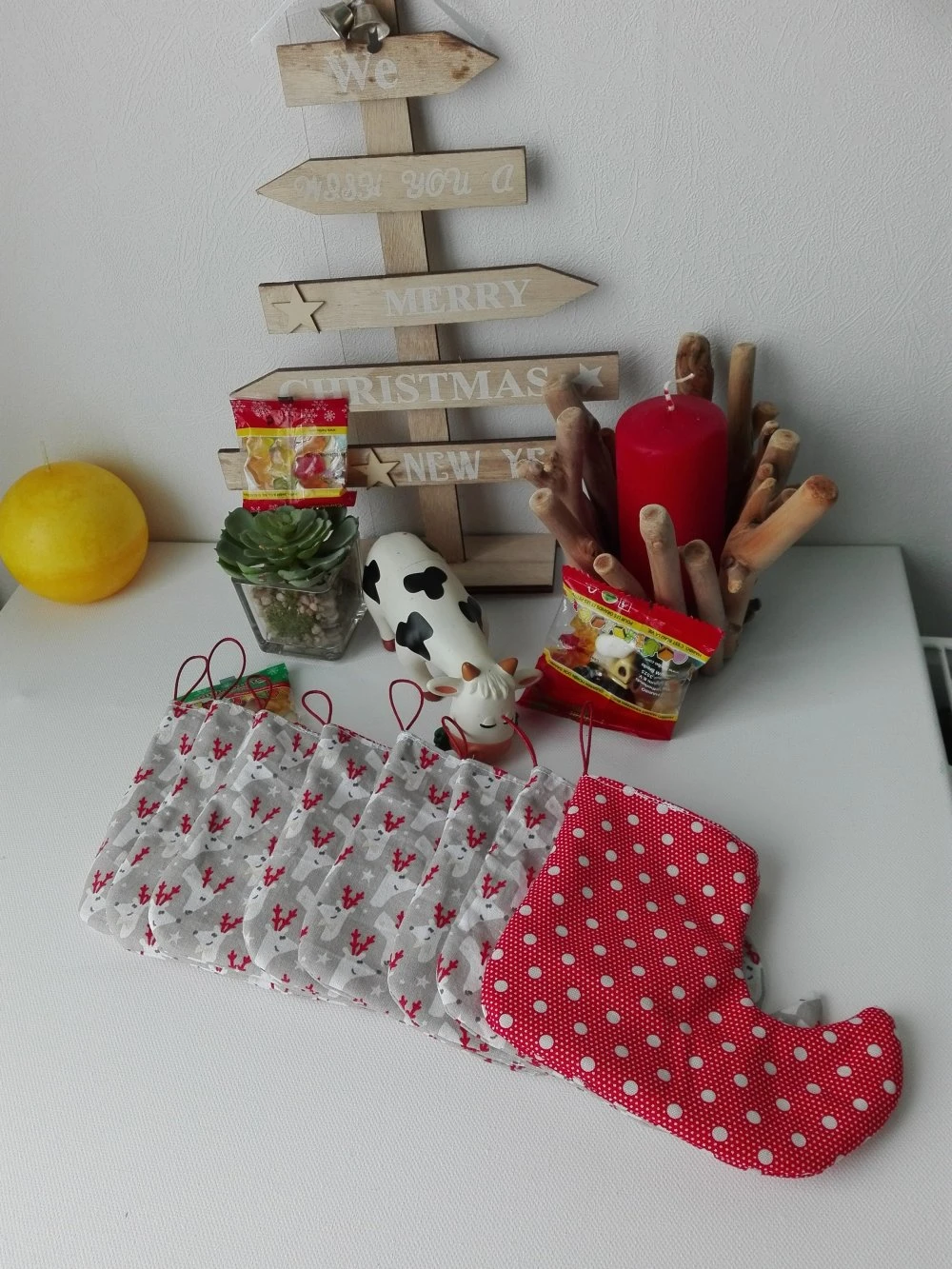 Bottes De Noël à Suspendre En Tissu Fait Main 2 Bottes De Noël à Suspendre En Tissu Fait Main – Image 2
