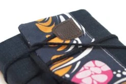 Papeterie Boutique -Papeterie Boutique 2891784 protege livre de poche lin bleu marine tissu fleuri couver 1