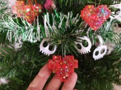 Lot De 6 Décorations Pour Arbre De Noël Coeur Pixel -Papeterie Boutique 2960021 cadre decoratif chaton dragon vert et noir cadre carre a 3