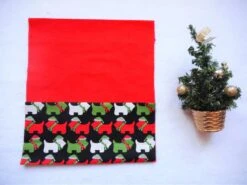 Sac Cadeau Pour Chien Broderie Personnalisée "joyeux Noël + Nom" Coton Scottish Dog Rouges Et Verts Pochette Cadeau Pochon -Papeterie Boutique 2960716 cadeau pour chien sac tissu personnalise scottish dog rouge 4
