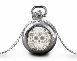 Montre Ă Gousset, Sautoir IllustrĂ© -l TĂȘte De Mort Noir Et Blanc-,cadeau De NoĂ«l Femme-anniversaire Femme -saint Valentin - Argent (ref.62a)
