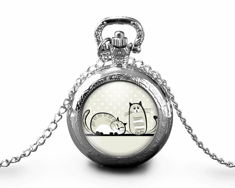Montre à Gousset, Sautoir Illustré -les Deux Chats-, Femme Cadeau De Noël - Anniversaire Femme - Saint Valentin - Argent (ref.77a) 2 Montre à Gousset, Sautoir Illustré -les Deux Chats-, Femme Cadeau De Noël - Anniversaire Femme - Saint Valentin - Argent (ref.77a) – Image 2