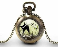 Montre à Gousset, Sautoir Illustré -le Chat Dans Le Pré-, Cadeau De Noël Femme - Anniversaire De Femme - Saint Valentin - Bronze (ref.70-3)