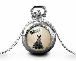 Montre à Gousset,sautoir Illustré-robe -atelier De Couture-cadeau De Noël Femme - Anniversaire De Femme - Saint Valentin - Argent (ref.26a)