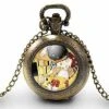 Montre à Gousset, Sautoir Illustré - Klimt -le Baiser- Cadeau De Noël Femme - Anniversaire De Femme - Saint Valentin - Bronze (ref.13)