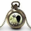 Montre à Gousset, Sautoir Illustré -le Chat Dans Le Pré-, Cadeau De Noël Femme - Anniversaire Femme - Saint Valentin - Bronze (ref.70-2)