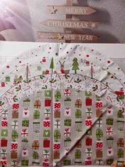 Sets De Table Lot De 4 Noël 11 Sets De Table Lot De 4 Noël -Papeterie Boutique 2976046 serviette de table decoration 6