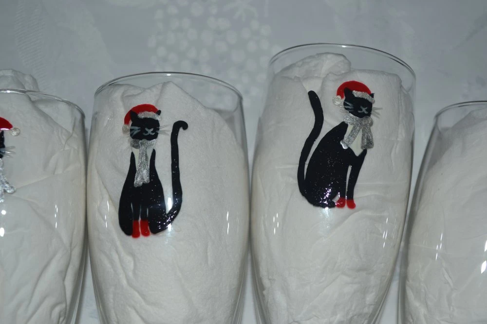 6 Flûtes à Champagne De Noël Peintes "chats De Noël" 2 6 Flûtes à Champagne De Noël Peintes "chats De Noël" – Image 2