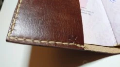 Protège Ou Porte Passeport En Cuir Véritable Artisanal Vintage Cadeau Anniversaire Noël Plaisir D'offrir -Papeterie Boutique 3917174 bloc notes a5 style grimoire en cuir veritable artisanal vi 5