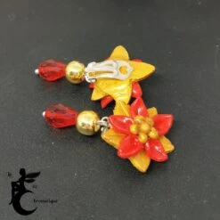 Boucles D'oreilles Clips Poinsettias Rouge Et Or - Un Bijou Artisanal Pour Noël -Papeterie Boutique 3977641 boucles d oreilles creoles poinsettias rouge et or un bij 1