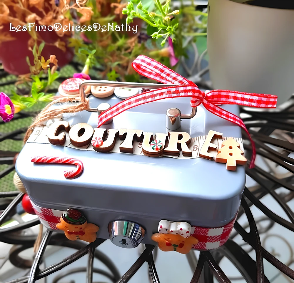 Boîte à Couture Noël, Boîte à Ouvrage, Idée Cadeau, Décoration En Fimo, Couture 1 Boîte à Couture Noël, Boîte à Ouvrage, Idée Cadeau, Décoration En Fimo, Couture