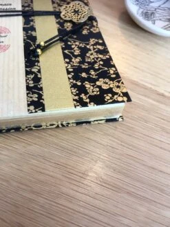 Carnet Vierge En Papier Japonais, Journal Intime Sakura Noir Et Or, Cahier Washi Noël Pour Elle, Carnet Voyage Japon Asie 11 Carnet Vierge En Papier Japonais, Journal Intime Sakura Noir Et Or, Cahier Washi Noël Pour Elle, Carnet Voyage Japon Asie -Papeterie Boutique 4297488 carnet d ecriture en papier japonais journal intime sakura 3