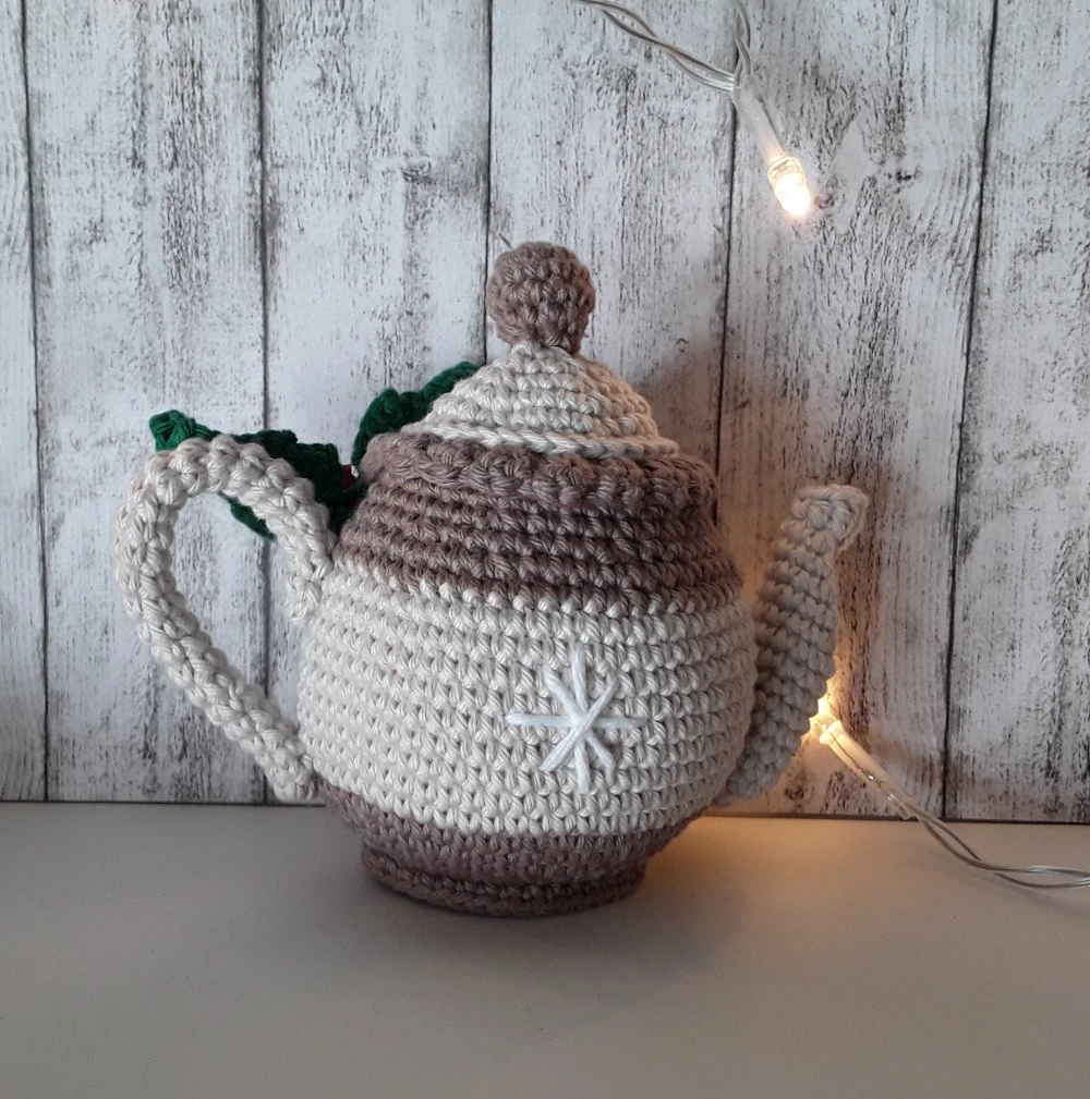 Decoration De Noël, Théière De Noël Au Crochet 2 Decoration De Noël, Théière De Noël Au Crochet – Image 2