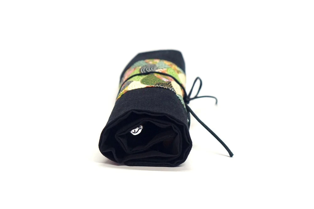 Trousse à Crayons Maquillage En Lin Noir Tissu Japonais, Trousse Maquillage, Cadeau Noël Femme 4 Trousse à Crayons Maquillage En Lin Noir Tissu Japonais, Trousse Maquillage, Cadeau Noël Femme – Image 4