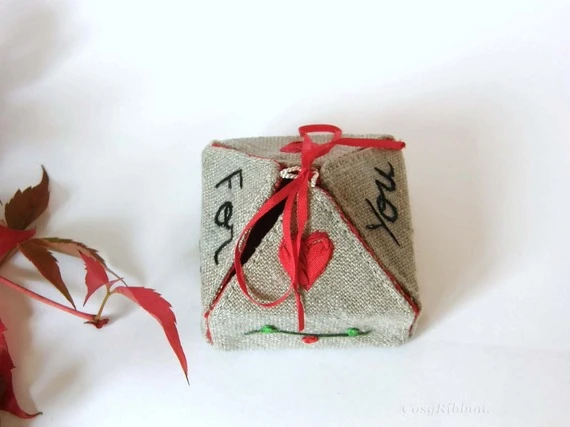 Boite Cadeau Noël-ecrin Bijou- Boite Lin Et Soie- Boite Cadeau Personnalisée- Boite Lin Brodée 2 Boite Cadeau Noël-ecrin Bijou- Boite Lin Et Soie- Boite Cadeau Personnalisée- Boite Lin Brodée – Image 2