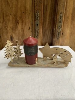 Décoration En Bois Et Bougie Pour Table De Noël écolo
