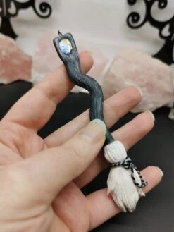 Suspension De Noël Balai De Sorcière - Décoration De Noël Originale - Sorcière, Gothique, Fait Main -Papeterie Boutique 4387046 suspension de noel balai de sorciere decoration de noe 3