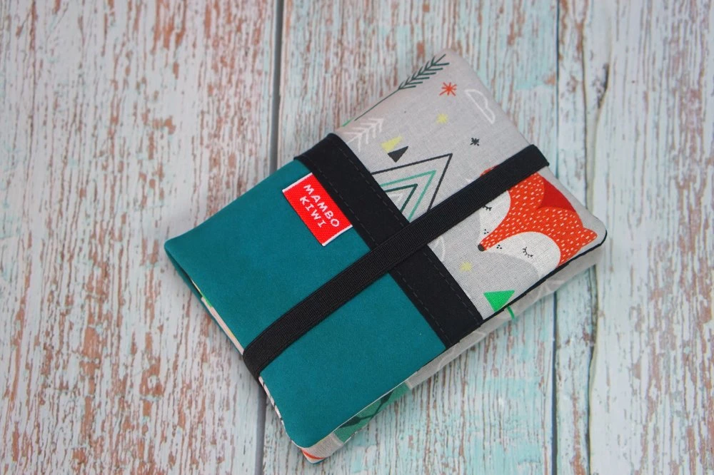 Portefeuille Original Femme Tissu Renard, Porte Cartes Tissu Cuir Turquoise, Cadeau Femme Noël Personnalisable 7 Portefeuille Original Femme Tissu Renard, Porte Cartes Tissu Cuir Turquoise, Cadeau Femme Noël Personnalisable – Image 7