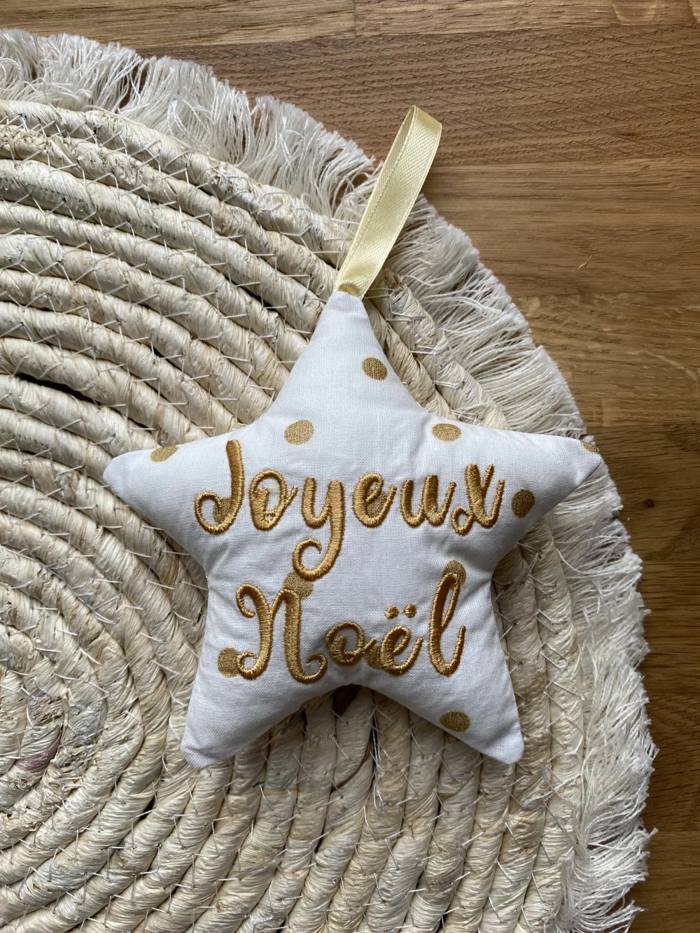 Etoile En Tissu Brodée Joyeux Noël à Suspendre Au Sapin 5 Etoile En Tissu Brodée Joyeux Noël à Suspendre Au Sapin – Image 5