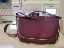 Sac à Main Pourpre Simili Cuir Et Tissu Avec Rangement à L Intérieur, Sac à Main Fait Pour Cadeau De Noël Ou Un Anniversaire