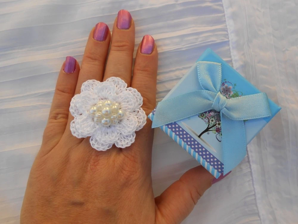 Grosse Bague Fleur En Crochet, Bijoux Fleur Blanc Au Crochet,cadeau Noël Femme 1 Grosse Bague Fleur En Crochet, Bijoux Fleur Blanc Au Crochet,cadeau Noël Femme