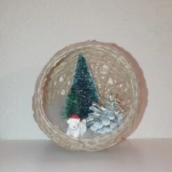 Décoration De Noël Boule De Corde De Jute Avec Sapin Et Ours Polaire. Décor Unique, Boule Faite Main. Centre De Table Décoration De Noe -Papeterie Boutique 4704662 creche de noel nativite santons dans boule de corde de j 5