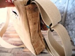 Sac Bandoulière Femme Homme, Liège Naturel, Velours Mille-raies Beige, Sac Licorne Beige, Cadeau Anniversaire Noël, Sac Vegan 15 Sac Bandoulière Femme Homme, Liège Naturel, Velours Mille-raies Beige, Sac Licorne Beige, Cadeau Anniversaire Noël, Sac Vegan -Papeterie Boutique 4705332 sac bandouliere liege moutarde incrustations dorees jacq 8