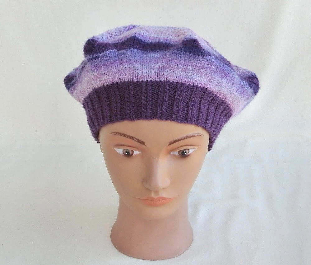 Béret En Laine Fantaisie, Femme Ou Adolescente Fille, Tricoté Main, Tricot Accessoire De Mode Hiver, Cadeau Anniversaire Ou Noël 5 Béret En Laine Fantaisie, Femme Ou Adolescente Fille, Tricoté Main, Tricot Accessoire De Mode Hiver, Cadeau Anniversaire Ou Noël – Image 5