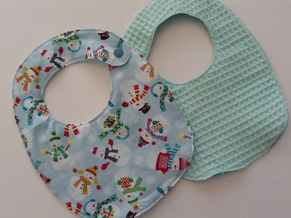 Bavoirs Bébé Theme Hiver Ou Noël En Coton Nid D'abeille Taille 0-6 Mois - En Lot De 3 2 Bavoirs Bébé Theme Hiver Ou Noël En Coton Nid D'abeille Taille 0-6 Mois - En Lot De 3 – Image 2