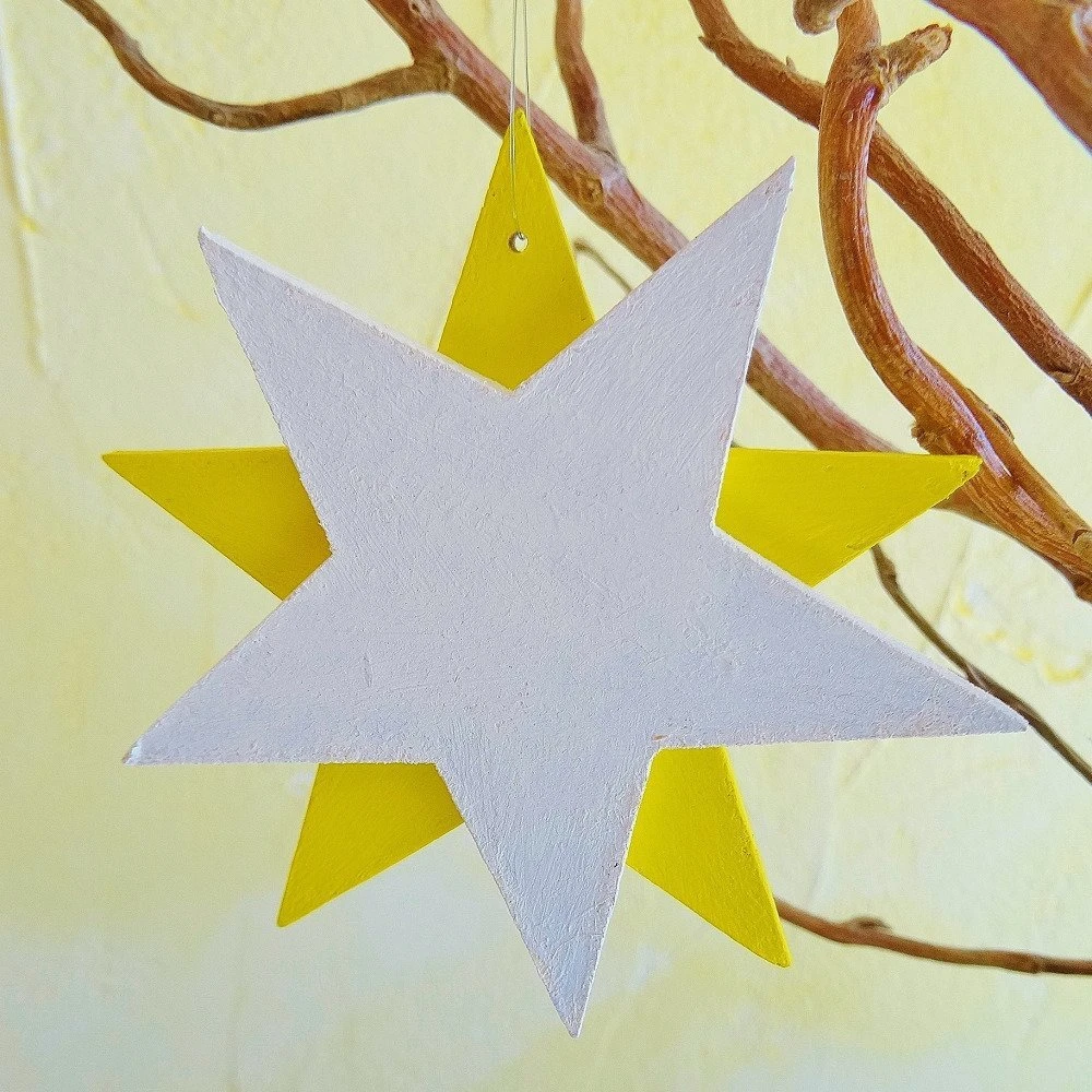 3 étoiles De Noël, Décoration, Suspension De Sapin En Fibres De Bois Peinte à La Main, Peinture Acrylique. Réalisé à La Scie à Chantourner 4 3 étoiles De Noël, Décoration, Suspension De Sapin En Fibres De Bois Peinte à La Main, Peinture Acrylique. Réalisé à La Scie à Chantourner – Image 4