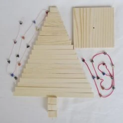 Sapin De Noël En Bois Naturel. Hauteur 280 Mm Largeur 200 Mm. Toutes Les Pièces Peuvent Pivoter à 360 Degrés, Finition Poncé Très Fin -Papeterie Boutique 787782 sapin de noel en bois naturel hauteur 280 mm largeur 200 m 5