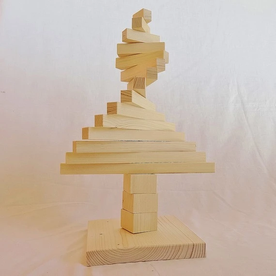 Sapin De Noël En Bois D'épicéa Naturel Hauteur 480 Mm (18 57⁄64 In). Toutes Les Pièces Peuvent Pivoter à 360 Degrés, Finition Poncé Très Fin 1 Sapin De Noël En Bois D'épicéa Naturel Hauteur 480 Mm (18 57⁄64 In). Toutes Les Pièces Peuvent Pivoter à 360 Degrés, Finition Poncé Très Fin