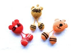 Lot De 3 (2chatons Et 1 Nounours) Amigurumis Rigolos, à Suspendre, Déco, Surprise Noël Ou Autres