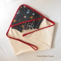 Cape De Bain Noël + 6 Lingettes Assorties - Sortie De Bain