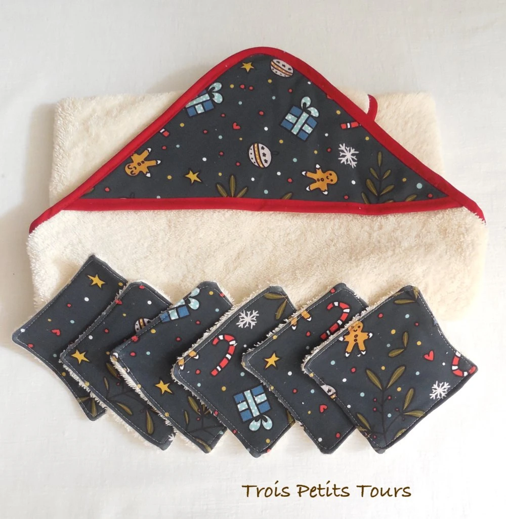 Cape De Bain Noël + 6 Lingettes Assorties - Sortie De Bain 2 Cape De Bain Noël + 6 Lingettes Assorties - Sortie De Bain – Image 2