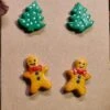 Lot De Deux Paires De Puces De Noël / Sapins Et Bonhomme En Pain D'épices / Bijoux En Fimo