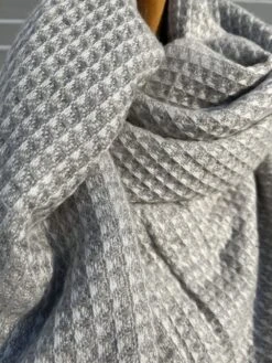 Grand Foulard Carré Double Cachemire, Gris Et Blanc, Luxe Et Douceur, Idéal Cadeau De Noël