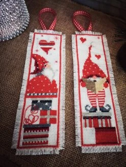 Marque-pages /signet "père Noël" 9 Marque-pages /signet "père Noël" -Papeterie Boutique product 63a07c7143e55 5