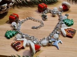 Bracelet à Breloques En Fimo Sur Le Thème De Noël / Bijoux Gourmands En Fimo -Papeterie Boutique product 63a4f750d88da 3